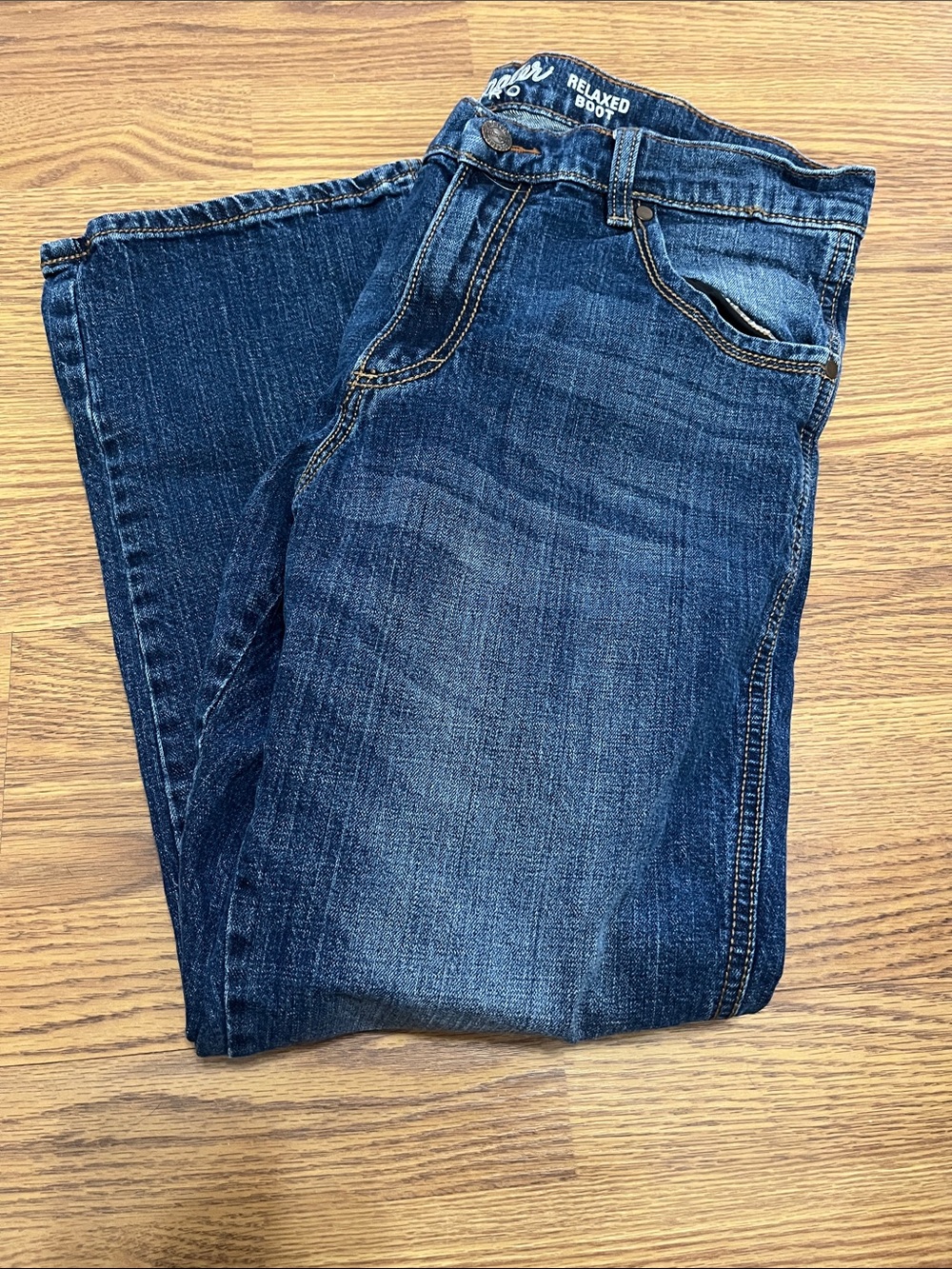 Wrangler Men's Relaxed Boot Jeans in Dark Blue Wash